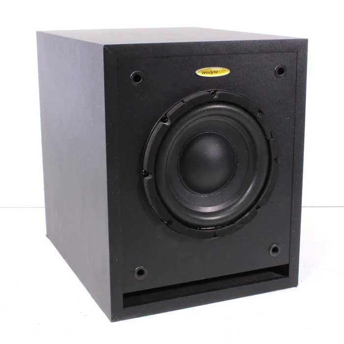 Ламповый усилитель, колонки «Sanyo», сабвуфер «Velodyne CHT—8», DVD