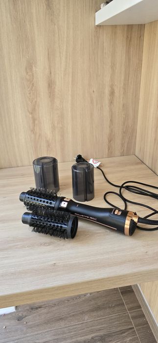 Peria rotativă cu aer cald Rowenta Ultimate Experience CF9620F0, 3 trepte temperatura, Funcția avansată Style Assist, Negru/ Auriu