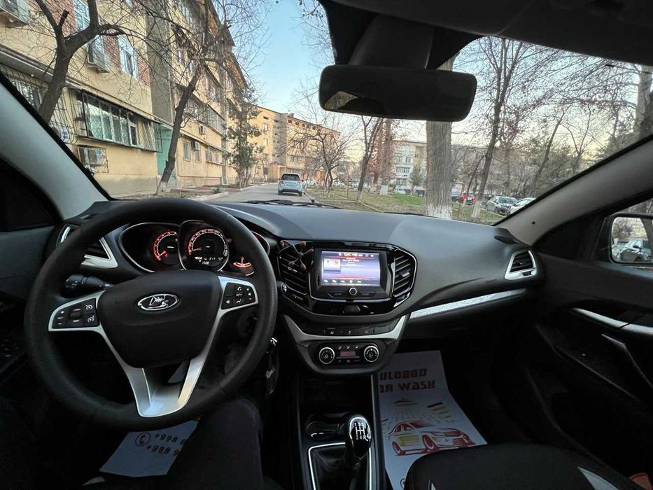 Продам автомобиль Лада Веста Кросс