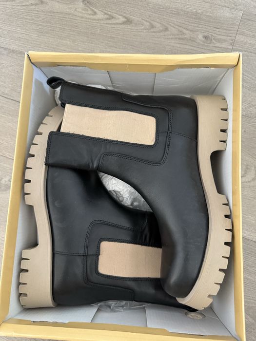 Продам демисезонные ботинки челси