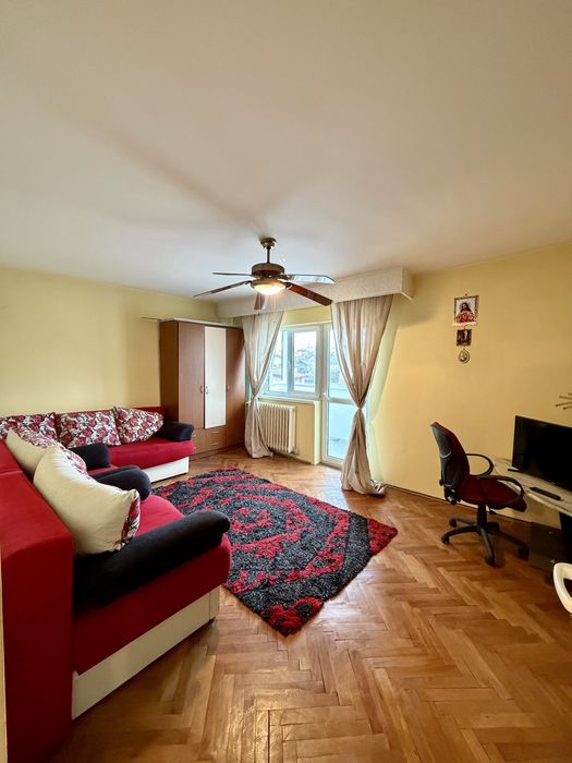 Apartament 2 camere, Zona Tolstoi, decomandat, 2 balcoane