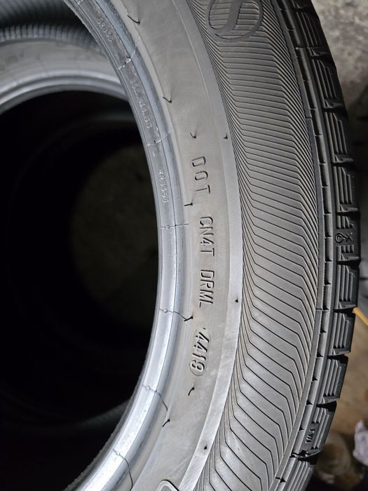 Semperit 235/50 R18 101V vară