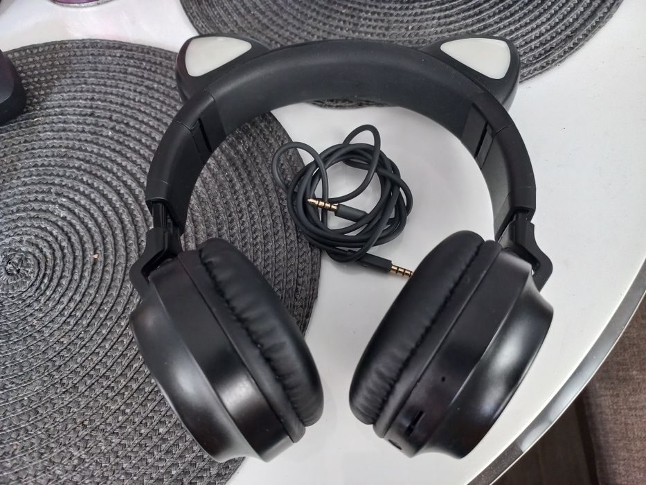Casti wireless Over-Ear, urechi de pisica cu jocuri de lumini