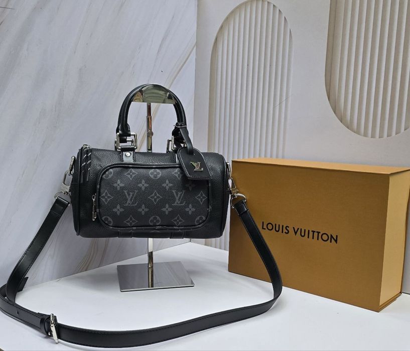 Сумка Louise Vuitton