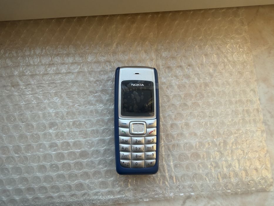 Nokia  2310 in carcasa de 1110, ca si nou! De colectie!