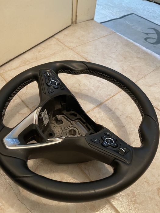 Волан опел сстра К