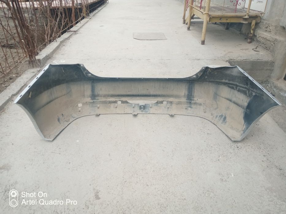 Lada Vesta 2018 orqa banfer