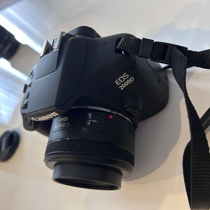Canon 2000D pachet complet