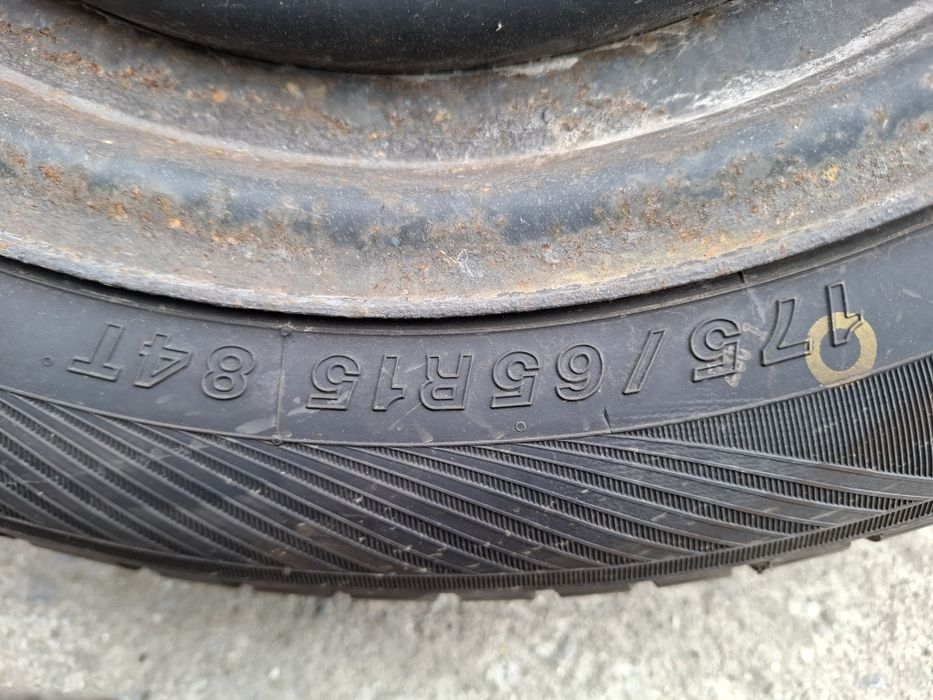 15" Джанти за Хонда Джаз Honda Jazz нови зимни гуми Yokohama