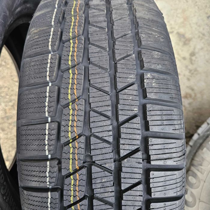 2 Нови зимни гуми 215/55R17 Continental Contact TS815 ContiSeal 94V