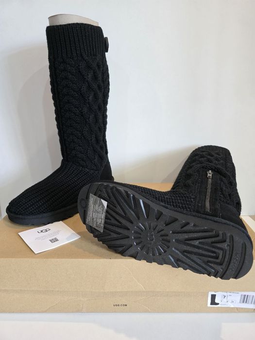 Nou Ugg Classic Cardi Cabled Knit