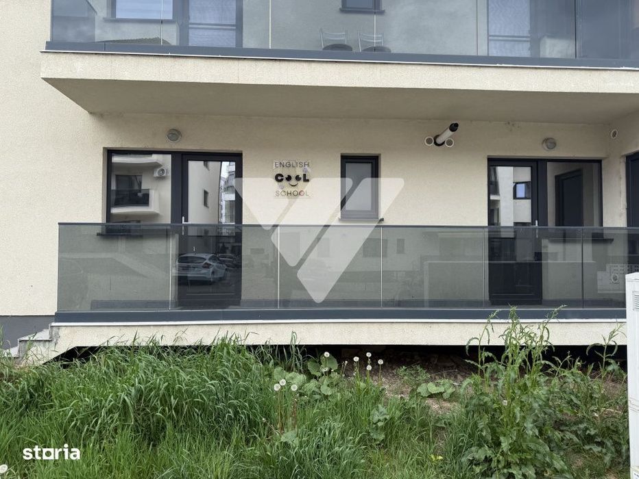 Apartament 2 camere la parter pretabil spatiu comercial
