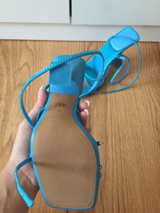 Zara сандали на ток