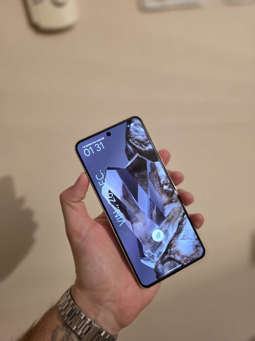 Vând Google Pixel 8 Pro White , 128Gb , full-box , impecabil