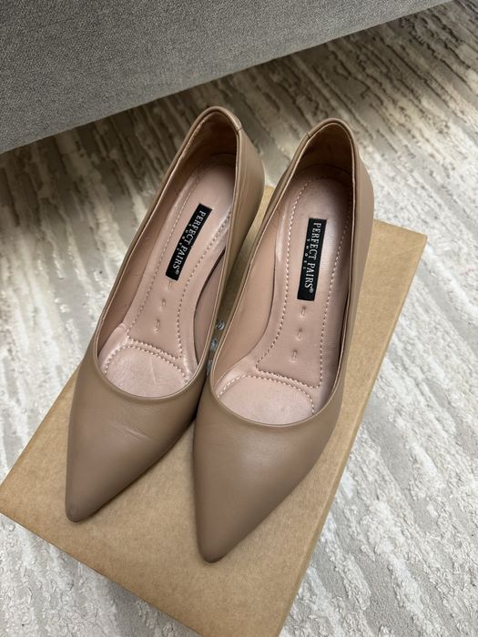 Бежевые туфли 35 размер