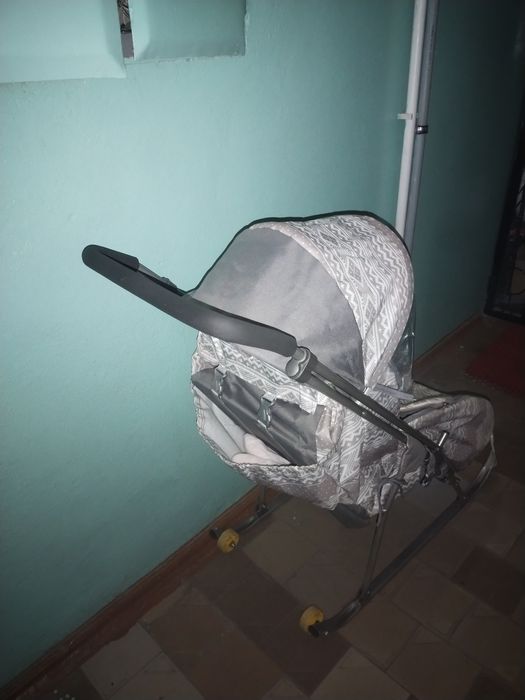 Продам санки  за 12 000