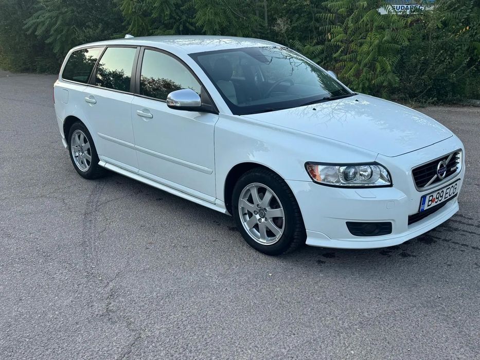 Volvo V50