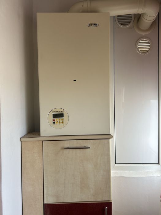 Apartament 2 camere decomandat Precista langa Shopping Center