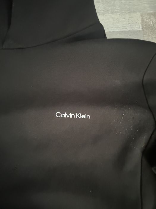 Calvin Klein суичър размер S