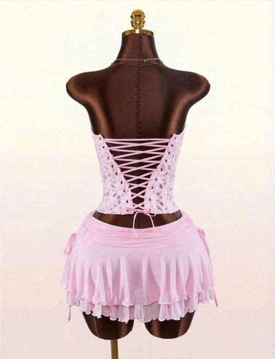 shein нов дамски комплект корсет и пола