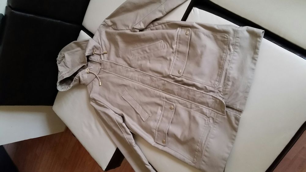 Haina dama cu gluga noua