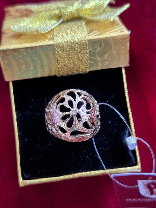 Золотое кольцо 585 пробы. Размер 19 - 19,5