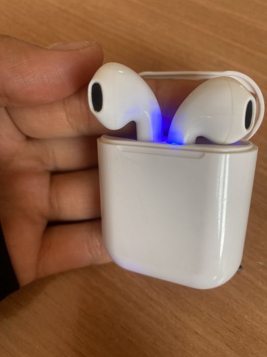 Наушникий i12.