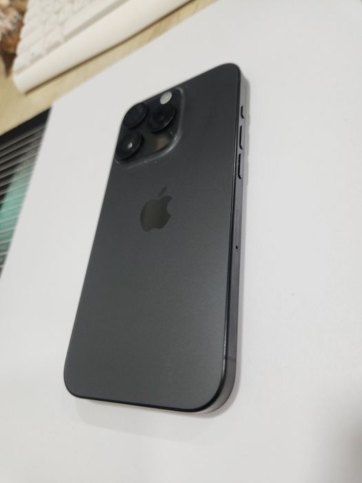 Iphone 15 pro qora 1 tb