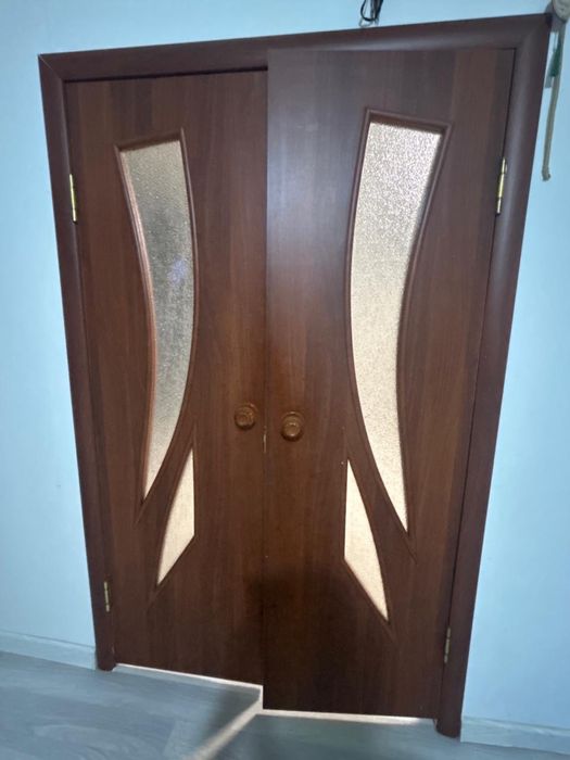 Продам межкомнатные двери
