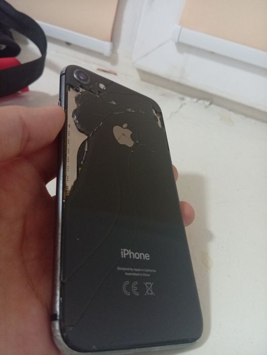 iPhone 8 продам б/у