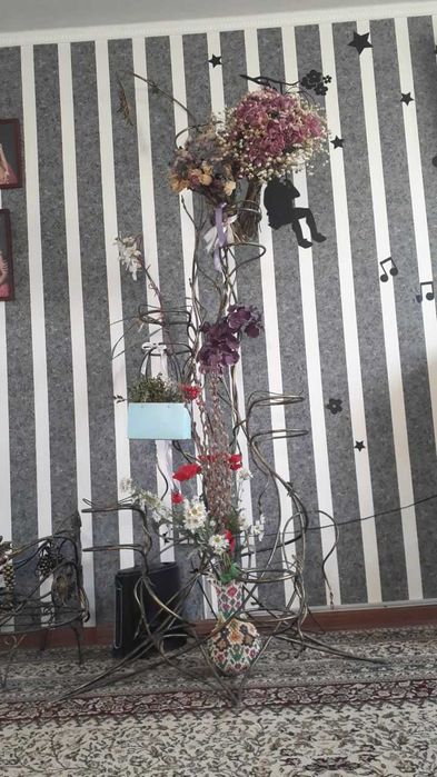 Кованные подставки/полки/цветы