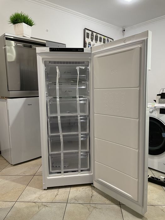 Морозильник DFZ 4150 [УЦЕНКА] Новый