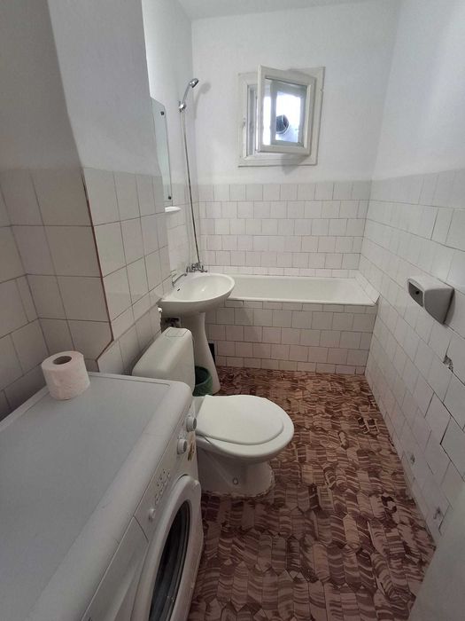 Inchiriez 3 camere Areni langa Profi