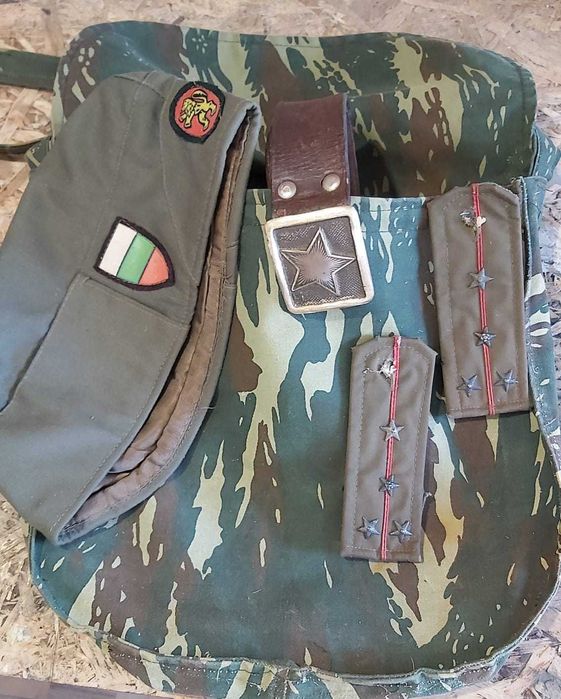 Колан, фуражка, чанта, презрамки на Българската армия (соц период)