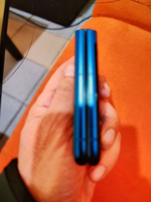 Моторола razr 60 blu