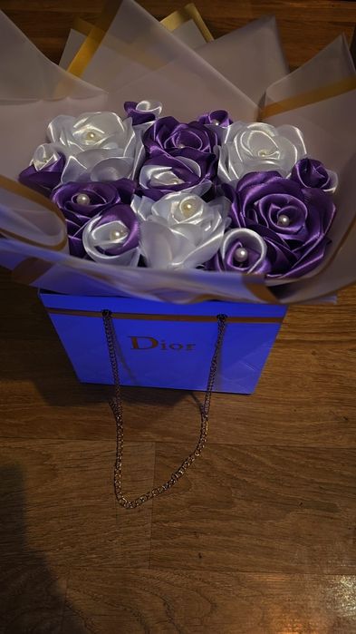 Buchete trandafiri din satin Handmade