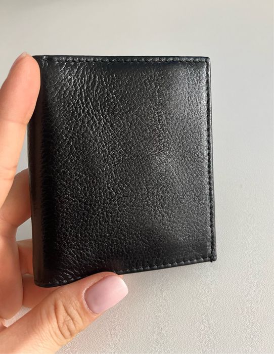 Портфейли от естествена кожа