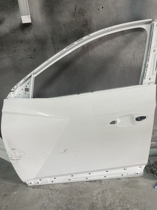 Hyundai Tucson дверь передняя левая и крыло переднее левое (Оригинал )