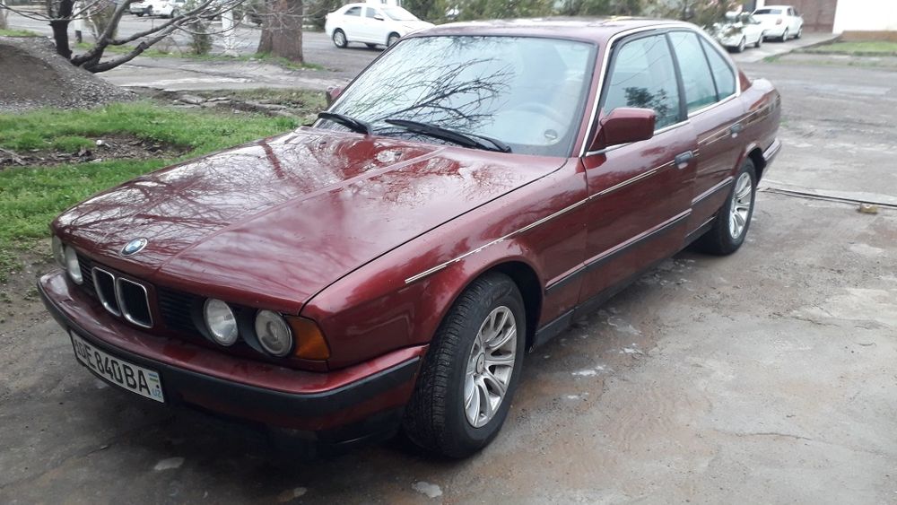 Продаётся БМВ Е34 520i