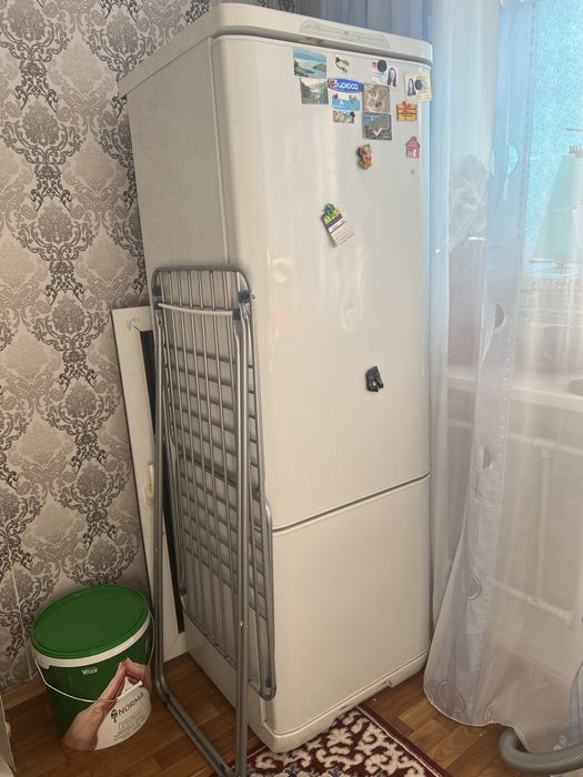 Холодильник бирюса