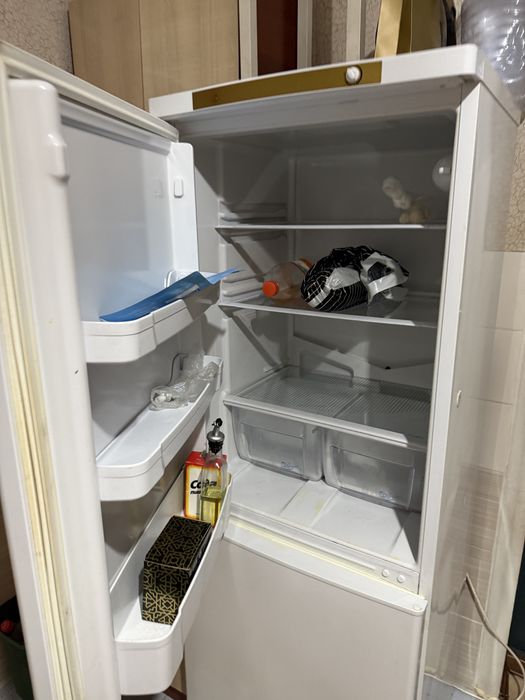 Продам холодильник