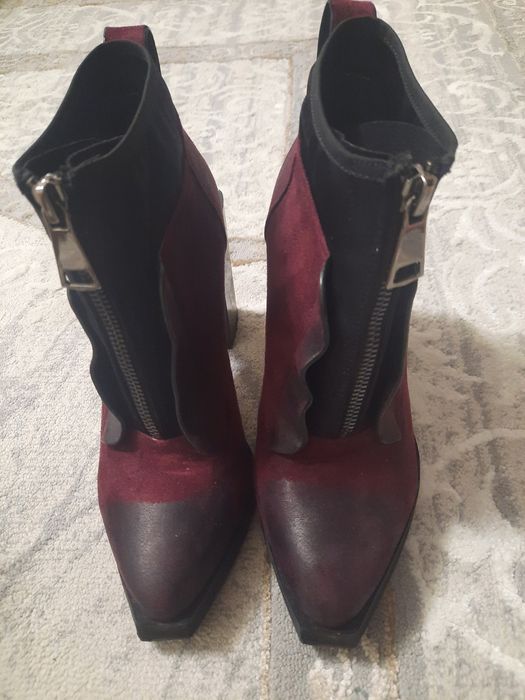 Продам демисезонные ботинки