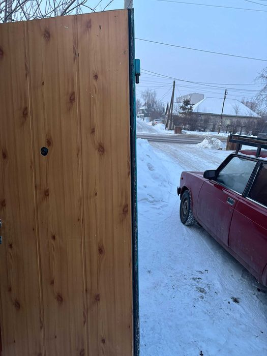 Продам дверь железную