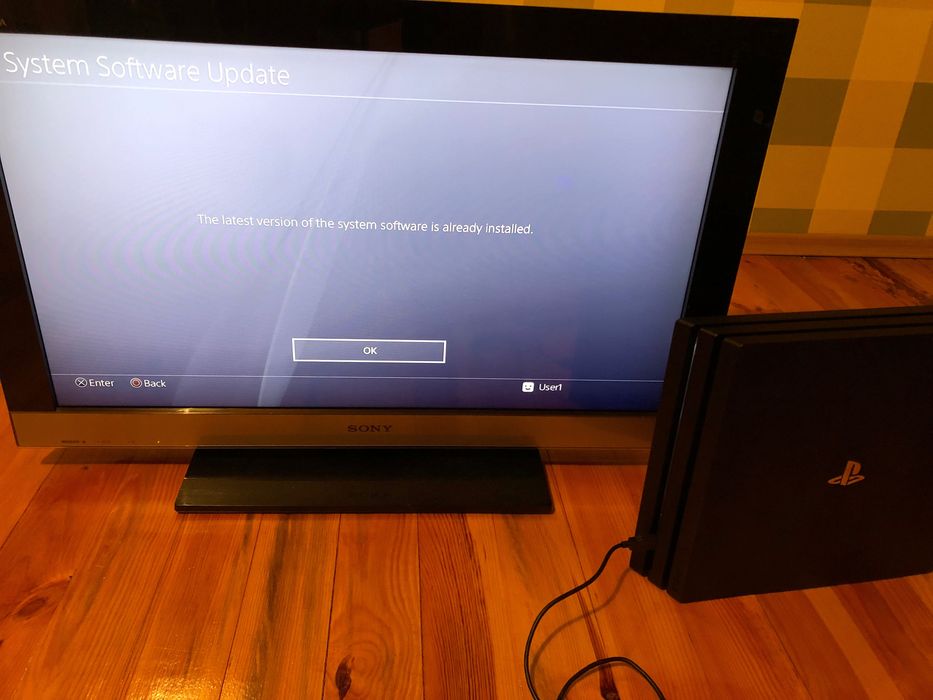 PS4 Pro 1TB РАБОТЕЩА Четете описанието