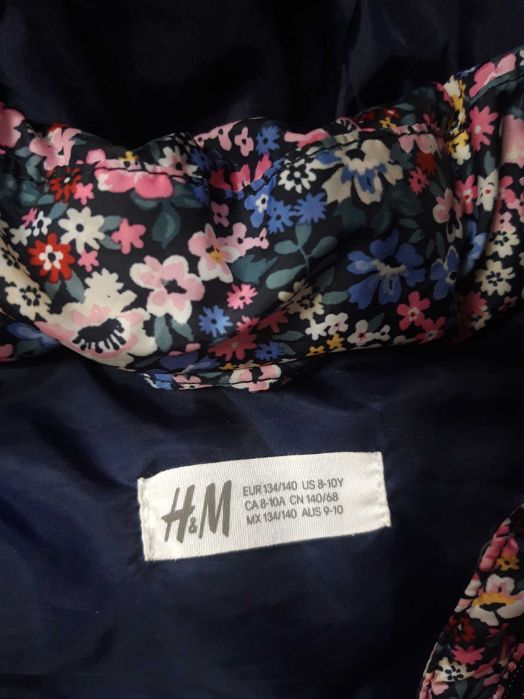 Vesta cu gluga, fete 8-10 ani