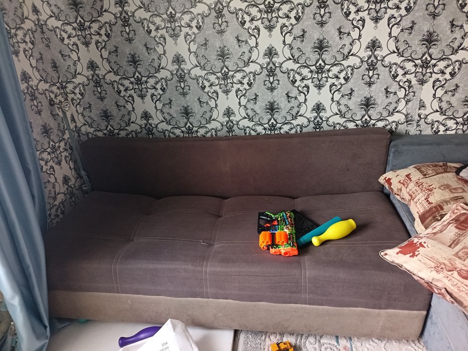 Диван продам срочна