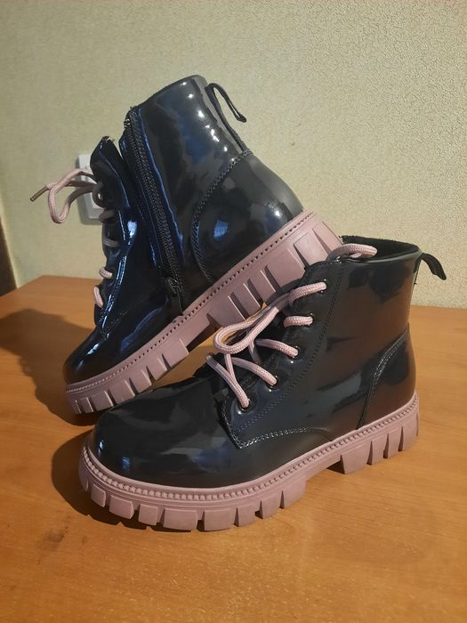 Ботинки для девочки