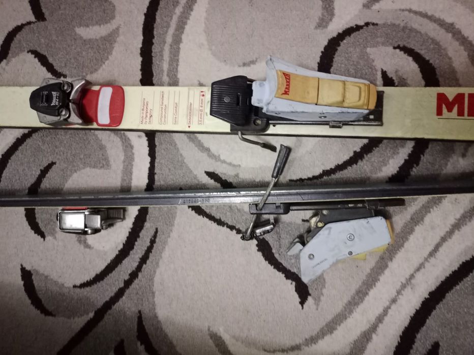 Продам лыжи горные