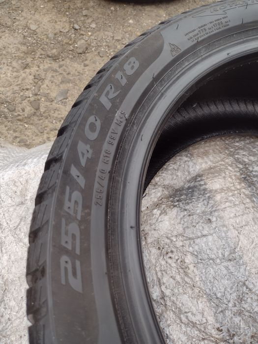 Pirelli SZ3 RFT 2бр.255/40/18 дот2121