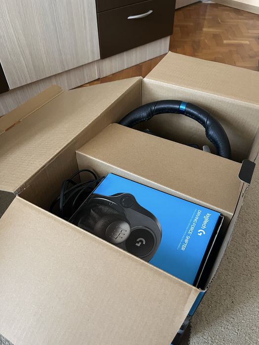 Геймарски волан Logitech G29